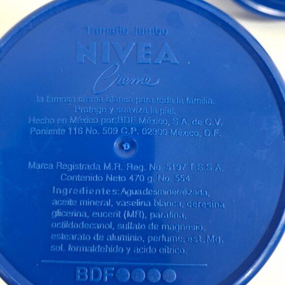 Vintage Collectible Empty Nivea Jar Blue Screw Top Lid D 4.5 x H 2.75 Inches - Picture 6 of 9